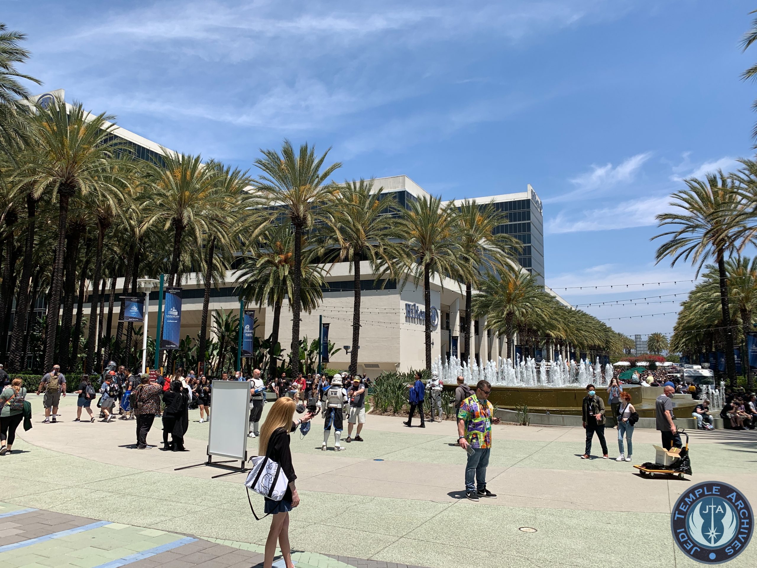 Celebration Anaheim 2022: Convention Fun & Costuming Day 2 - Jedi